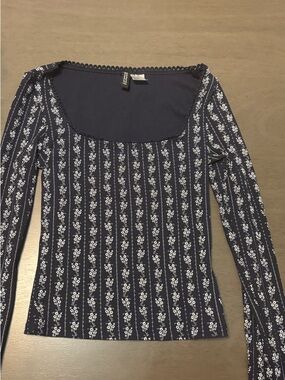 H&M Navy Ribbed Scoop Neck Long Sleeve Top